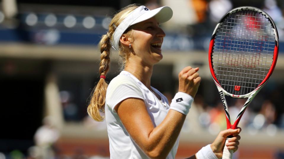 Ekaterina Makarova berhasil melaju ke semifinal US Open 2014, setelah menumbangkan Victoria Azarenka 6-4, 6-2 di New York, Rabu (03/09/14). - INDOSPORT